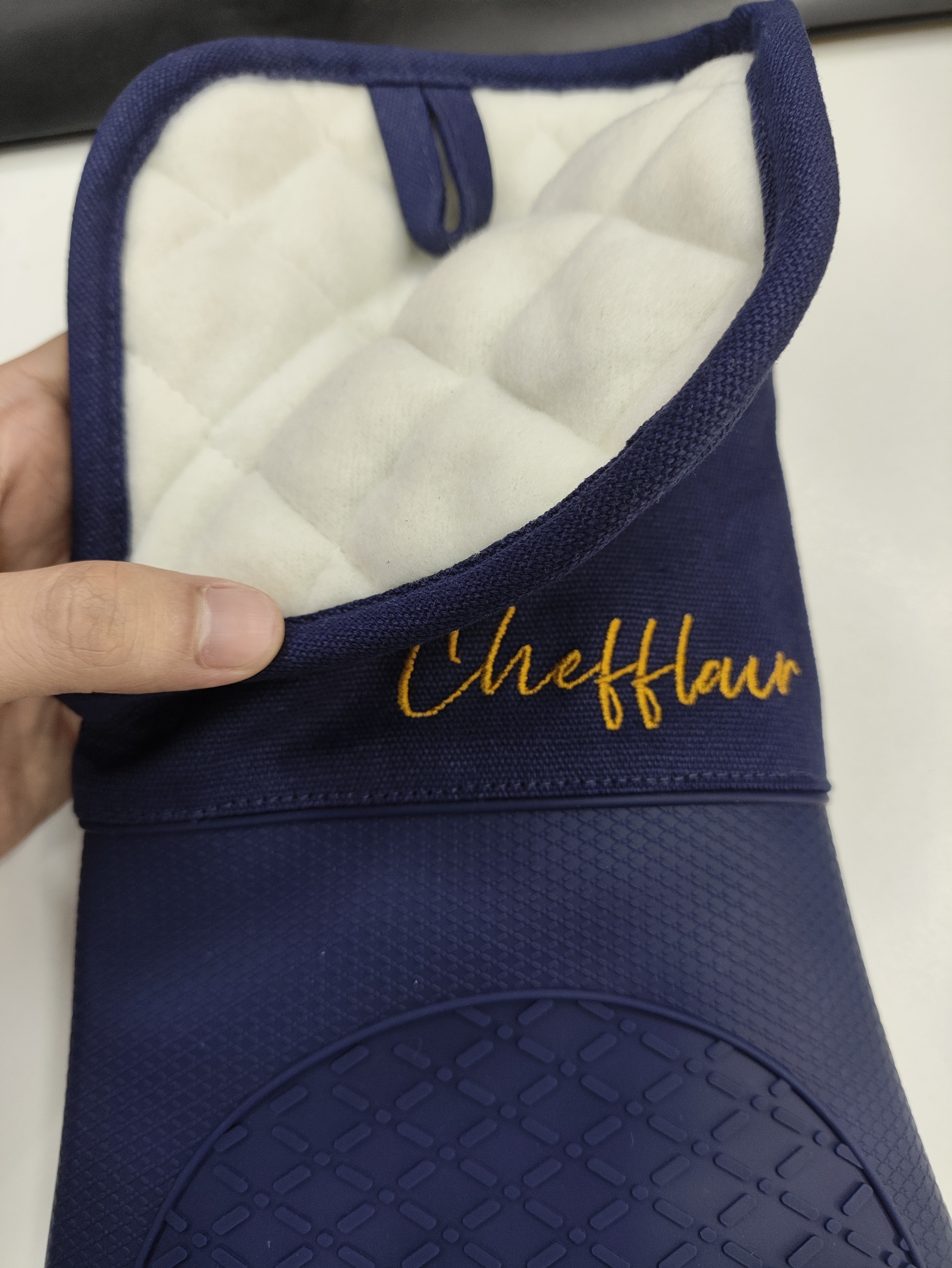 Chefflair Signature Oven Gloves - Stylish, Sophisticated & Durable Protection